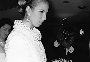 Принцесса Анна и её пальто из 1969 года