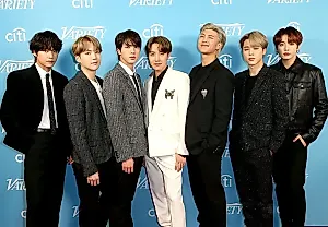 BTS выпускают клип SWIM