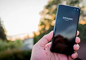 Amazon снова лезет в телефоны