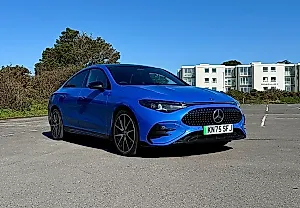 Автопарковка, которая унижает людей
