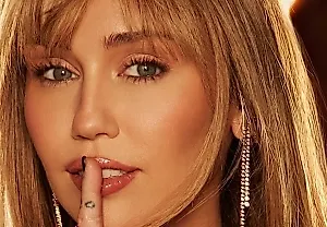 Все песни юбилейного спецвыпуска Hannah Montana