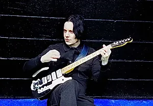 Новые треки недели: от Jack White до Anne Hathaway