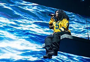 SZA обходит Адель: ‘SOS’ на пьедестале хит-парада Billboard 200