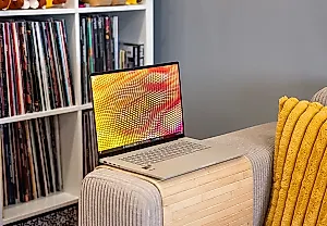 Asus бросает вызов MacBook