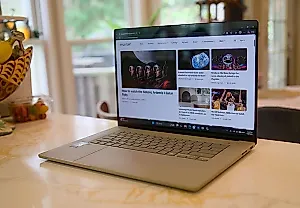 ASUS ZenBook A16: лёгкий гигант
