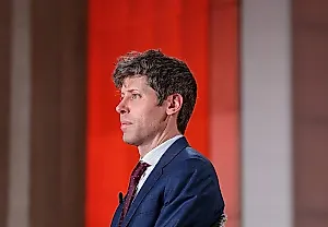 Выстрелы у дома Altman