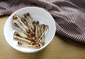 Опасные куриные кости для кошек: чем всё может закончиться
