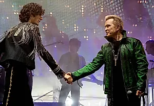 Сюрприз на Coachella: Sombr и Billy Idol