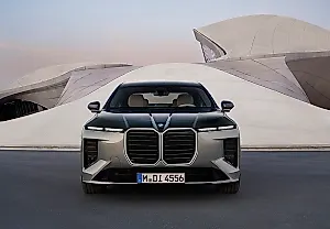 BMW обновляет флагман 7 Series