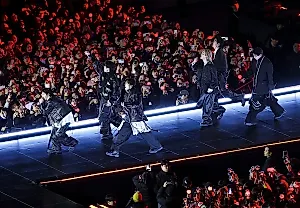 Сюрпризы на ARIRANG‑туре BTS