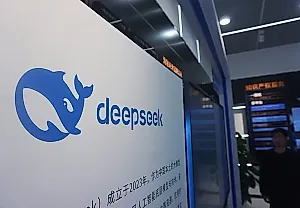 DeepSeek V4: новая гонка ИИ