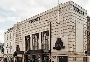 Лондонский Troxy расширяется: больше мест, больше надежды?