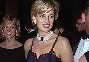 Юный принц Уильям чуть не испортил выход принцессы Дианы на Met Gala в 1996