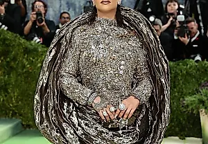 Платье Рианны на Met Gala 2026: искусство или наваждение?