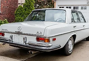 Талант на колесах: Mercedes-Benz 300 SEL 6.3 1970 года в продаже