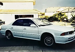1992 Mitsubishi Diamante: техно-ностальгия