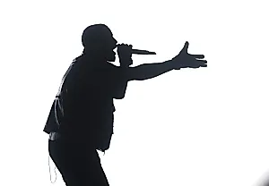 Drake готовит новый альбом и стрим-шоу "Iceman"