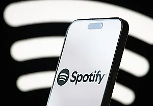 Spotify и Universal Music откроют ИИ-каверам дорогу