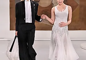 Беременные модели на подиуме Chanel: революция моды или маркетинговый трюк?