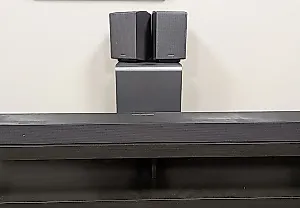Я протестировал флагманский саундбар Samsung HW-Q990H с поддержкой Dolby Atmos: хотя он и придерживается рецепта своих предшественников, но до сих пор задает планку для саундбаров в 2026 году.