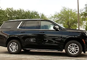 Черный рыцарь на колесах: Обзор Chevrolet Tahoe LT 2025
