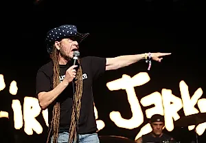 Солист Circle Jerks устроил скандал на концерте