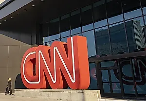 CNN подала в суд на Perplexity