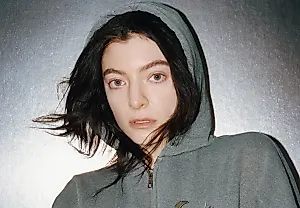 Lorde и музыкальные курьезы: What Was That?