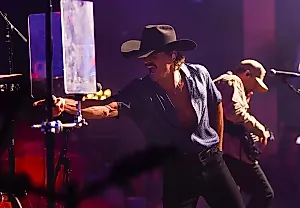 Таркер Уэтмор и новые звезды зажигают вечер Billboard Country Live