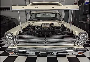 R-код 1966 года Ford Fairlane 500: Редкий экспонат или автомобиль из списка желаний?