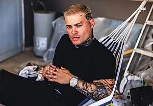 iZaak представляет дебютный альбом «Millito» с 19 треками