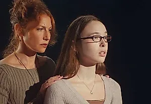 «Act One»: Наивная актриса и зловещий педагог