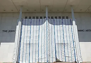 Трампа окончательно стерли с фасада Kennedy Center