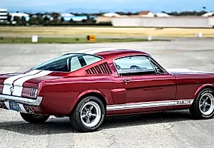 Реплика Ford Mustang GT350 1966 года: кошмар автолюбителя или сокровище?