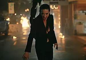 Катя Перри сжигает мосты: новая песня и клип «Watch It Burn»