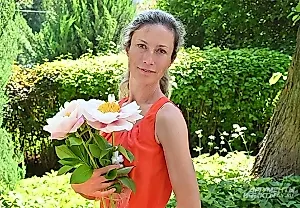 Идеальные пионы. Как выживают российские цветы после цветения