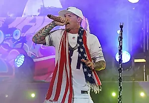 Дождь смыл Vanilla Ice и шоу Трампа