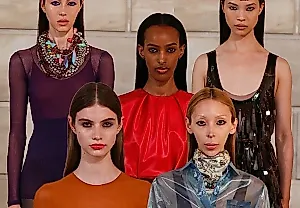 Показ Marc Jacobs весна-2027: Тяжёлый чёрный лайнер и счастье всех эмо