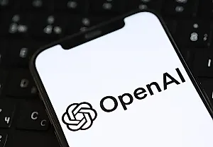 OpenAI представила первую клавиатуру: "Codex Micro" — вместо смартфона от Джони Айва