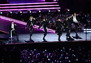 BTS обвиняют в плагиате хита 'Swim' неизвестные авторы демо