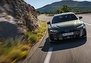 Я протестировал гибридный Audi RS 5 — и теперь по-новому смотрю на гибриды