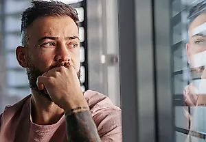 Новое исследование: депрессивные симптомы и негативное внимание