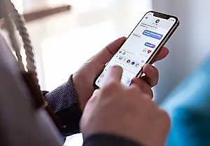 Как создавать и удалять стикеры на iPhone