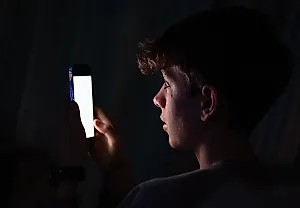 «Нездоровое» увлечение ИИ: как знаменитый Хэнк Грин оказался в центре скандала