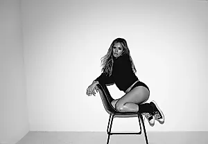Главные музыкальные релизы недели: Karol G, Stray Kids, Sam Smith и другие