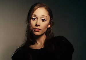 Ariana Grande: все треки в чарте!
