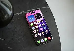 Apple объявила войну батареям: что-то теряется, а мозг остается!