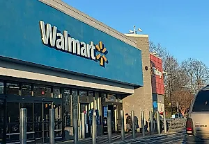 Walmart наконец позволит оплачивать покупки касанием до 2026 года