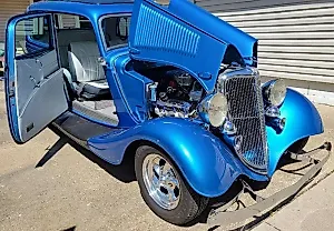 Загадочный Ford Deluxe 1934 года: живая легенда на колесах