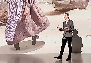 Лувр меняет хранителя шедевров